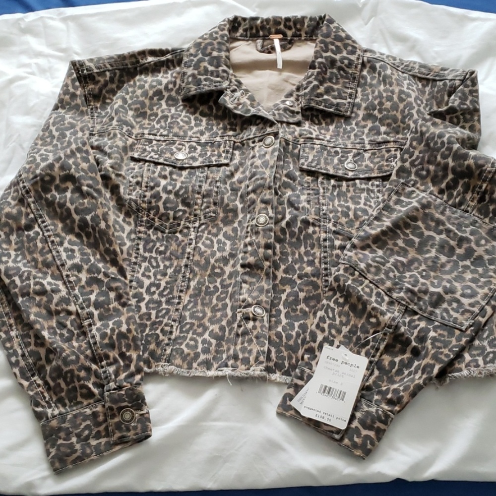 Cheetah animal print  jacket